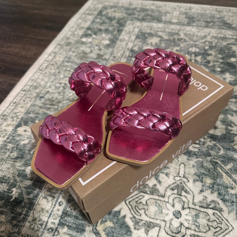 Dolce Vita Women's Metallic Pink Braided Sandals